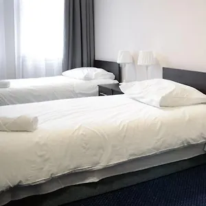 3* База отдыха Baza Hotelowa Bobrowiecka 9